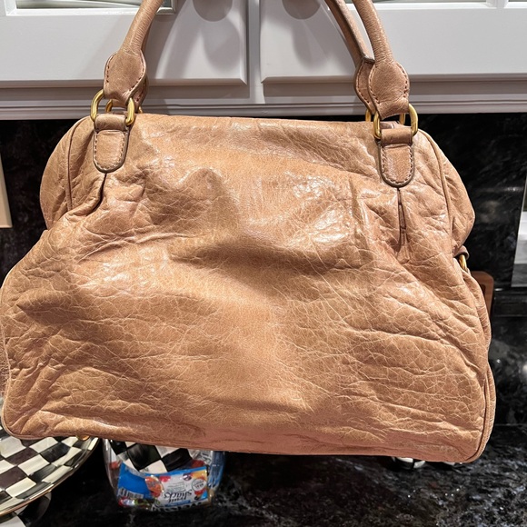 Authentic Miu Miu handbag with removable shoulder strap - Picture 4 of 12